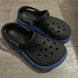 Black Crocs Boys 12